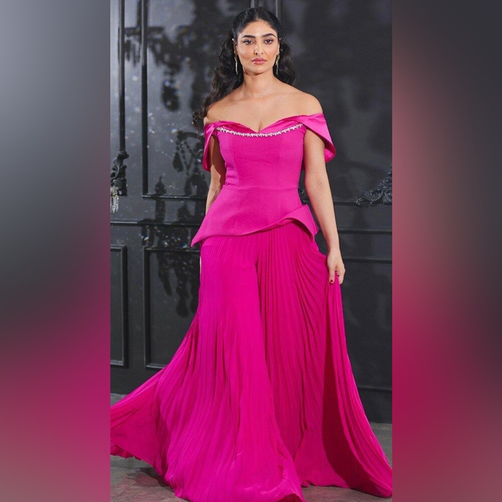Elegant Pink Off-Shoulder Jumpsuit